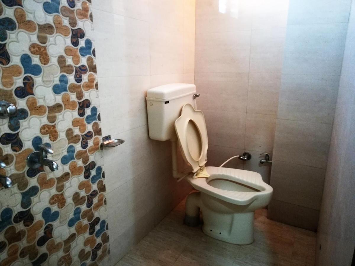 Hotel Shiv Regency Kukma Екстериор снимка