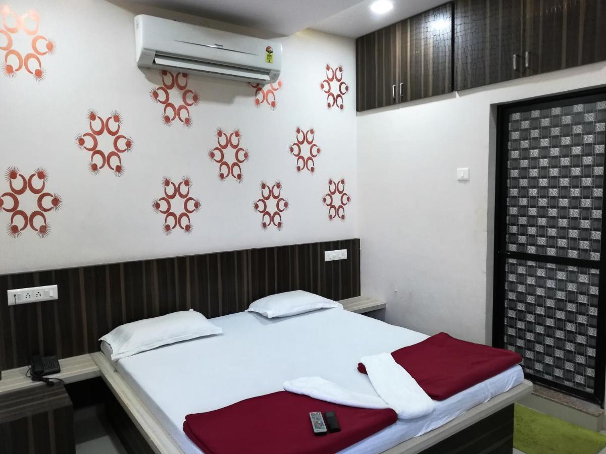 Hotel Shiv Regency Kukma Екстериор снимка
