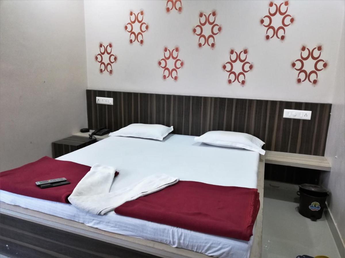 Hotel Shiv Regency Kukma Екстериор снимка