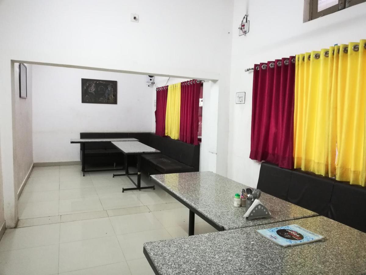 Hotel Shiv Regency Kukma Екстериор снимка